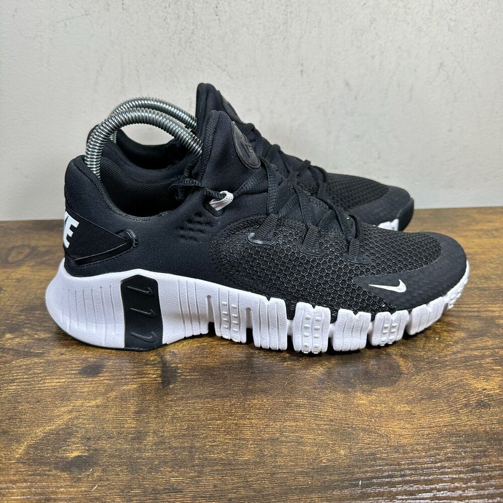Nike Free Metcon 4 Black White CZ0596-010 Shoes Sneakers Women's Size 8.5